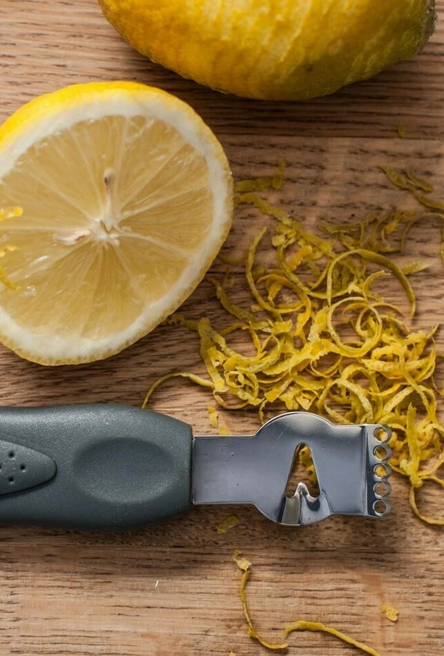 Citrus Peeler - Zitrusschäler aus Edelstahl, Schwarz BTBL3674 by Beaumont color Svart