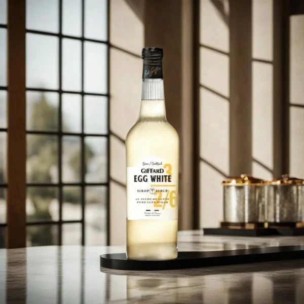 Giffard Egg White Sirup 70 cl 61227 by GIFFARD color Svart