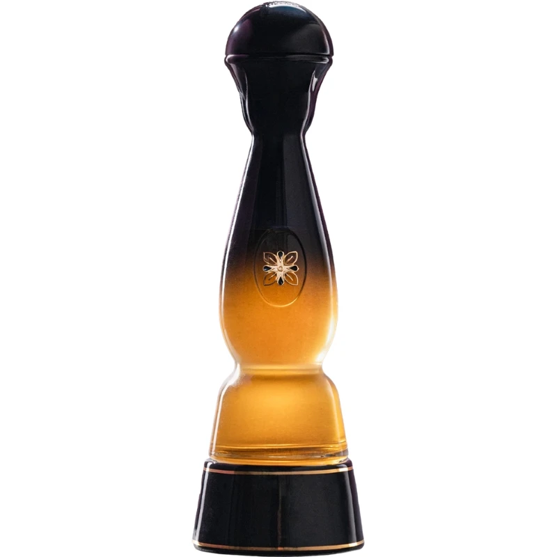 Clase Azul Gold Tequila 70 cl 63643 by Clase Azul color Svart