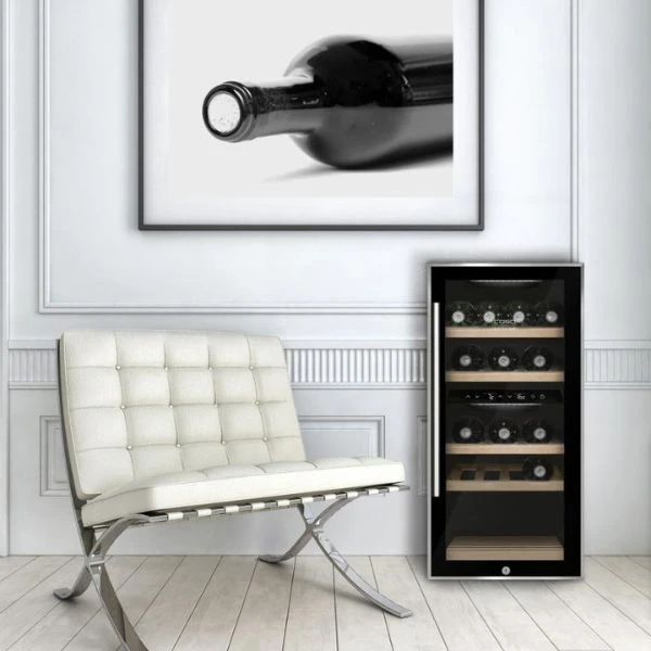 Caso WineComfort 24 Black Weintemperierschrank CS644 by CASO color Svart