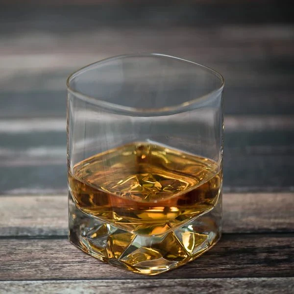 Strauss On The Rocks Wassergläser/Whiskygläser 4 Stk. 40 cl A10952G1002AA01 by Luigi Borm color Svart