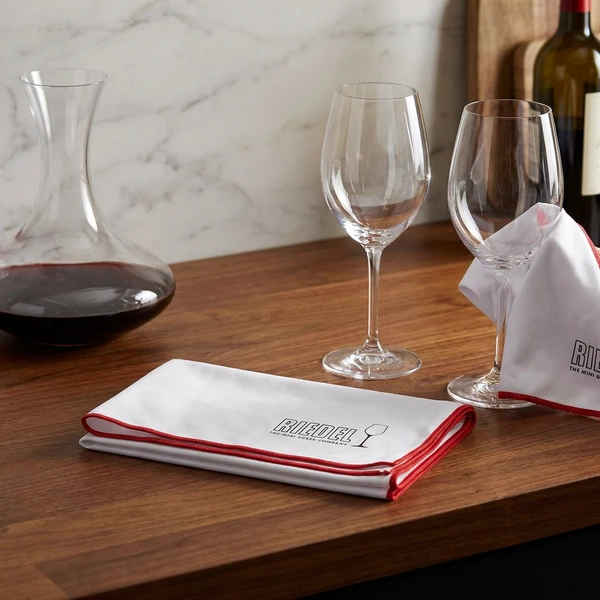 Riedel Poliertuch 986098 by Riedel color Svart