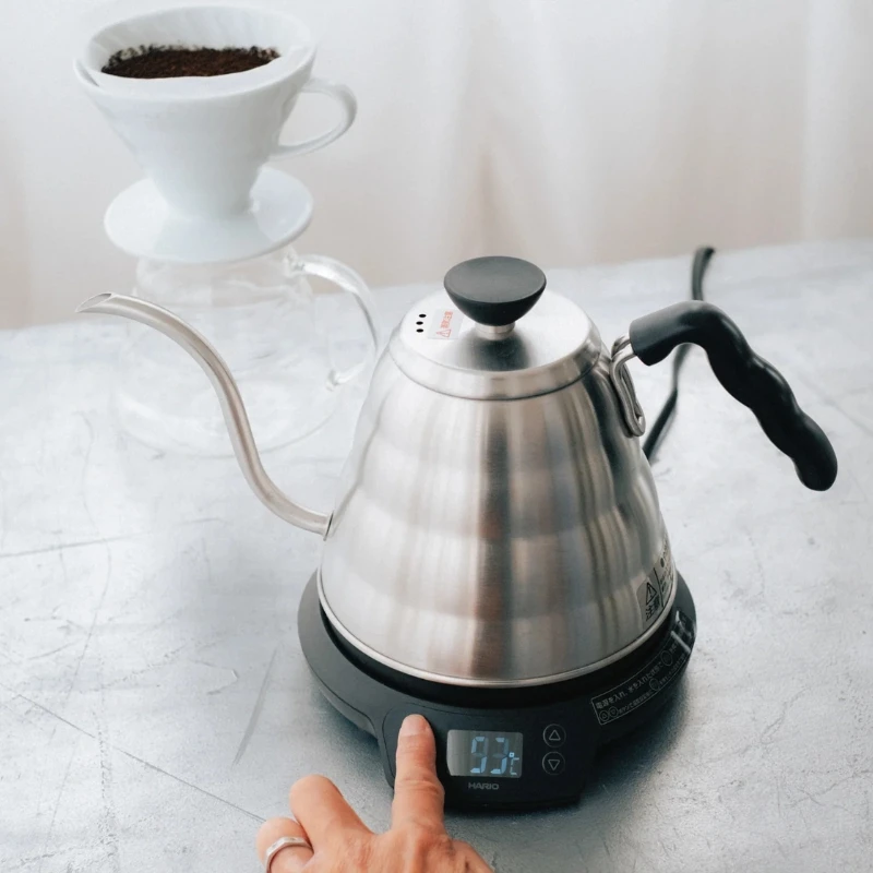 V60 Buono Elektrischer Wasserkocher mit Temperatursteuerung 0,8 l EVT-8-HSV-E by Hario color Svart
