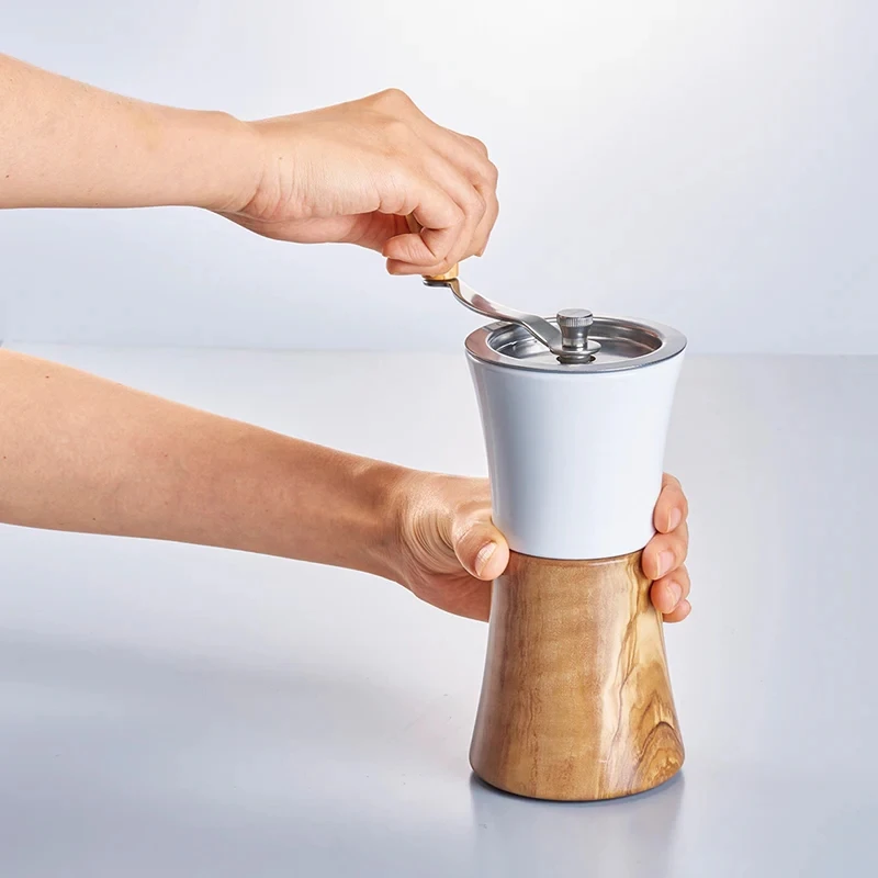 Hario Keramische Kaffeemühle Wood N aus Olivenholz MCWN-2-OV by Hario color Svart