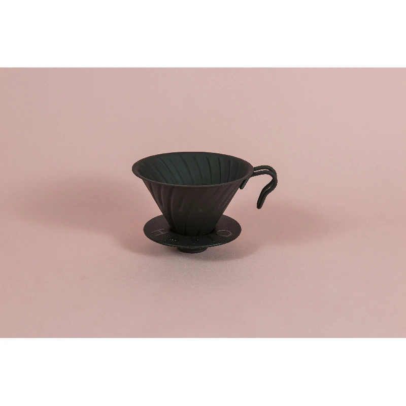 Hario V60 Metal Dripper 02 – Mattschwarz VDMR-02-MB by Hario color Svart