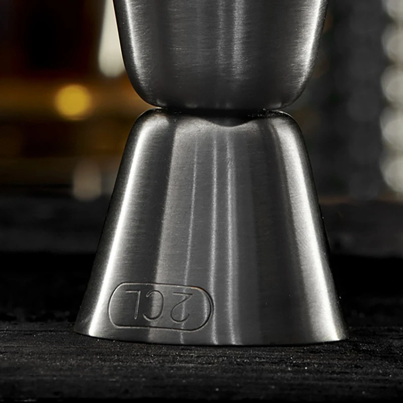 Lurch Jigger 2-4 cl, smokey grey LU240787 by LURch color Svart