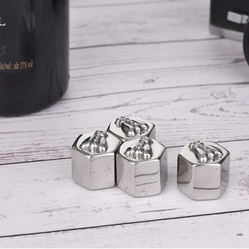 LAGUIOLE Edelstahl-Eiswürfel für Drinks 40269108 by Laguiole color Svart