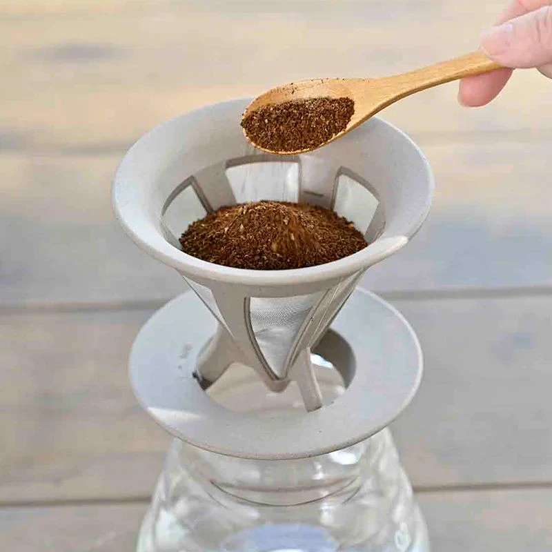 Hario Cafeor Dripper in Beige CFOD-02-B  color Svart