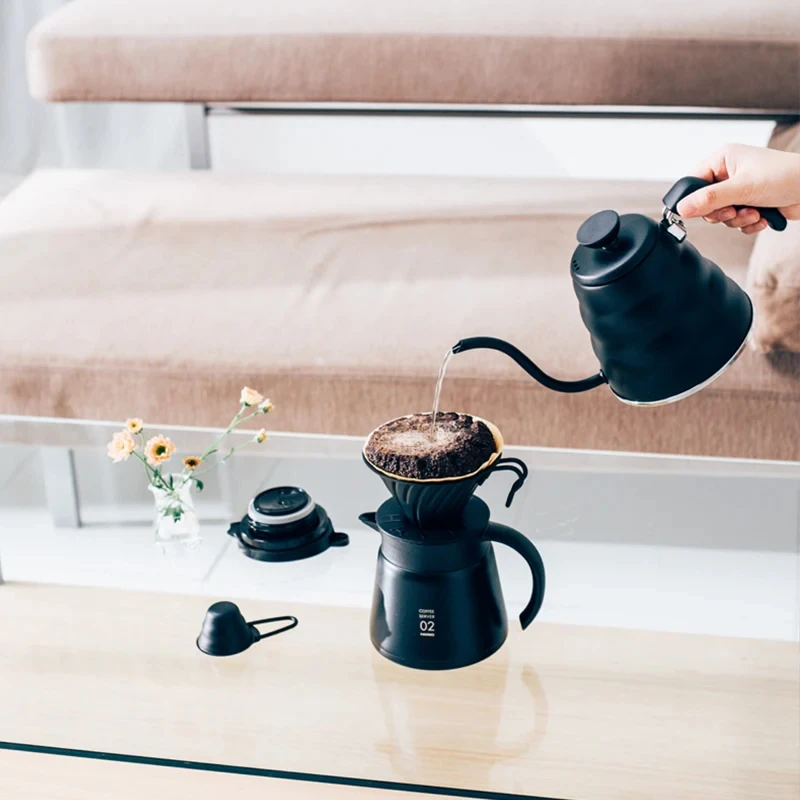 V60 Drip Kettle "Buono" Mattschwarz 800ml - Hario VKBR-120-MB  color Svart