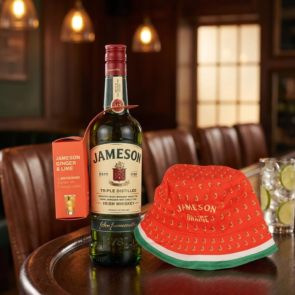 Jameson Irish Whiskey mit Bucket Hat 70 cl L-01-017-00  color Svart