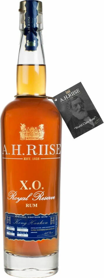Old St. Croix XO Royal Reserve "Kong Haakon" 70 cl 54057 by Old St. Croix color Svart