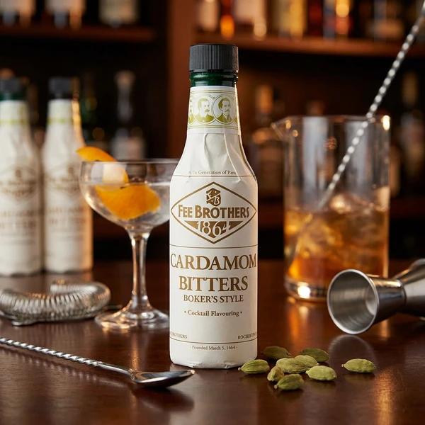 Fee Brothers Kardemomme Bitter FL 15 62179 by FEEBROS color Svart
