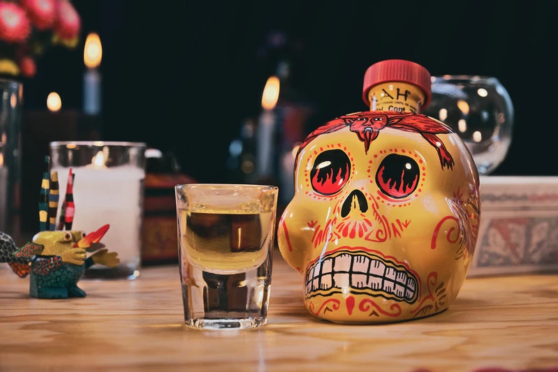 Kah Tequila Reposado FL 70 53025 by KAH color Svart
