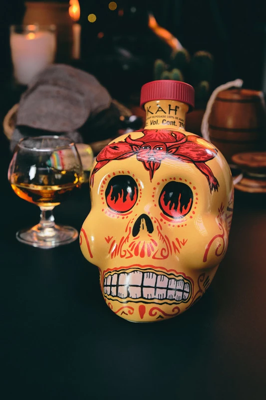 Kah Tequila Reposado FL 70 53025 by KAH color Svart