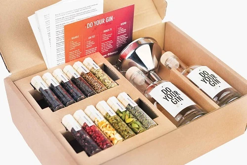 Mach deine eigene Gin-Geschenkbox – Stelle deinen eigenen Gin her Doyourown2 by Rbdrinks color Svart