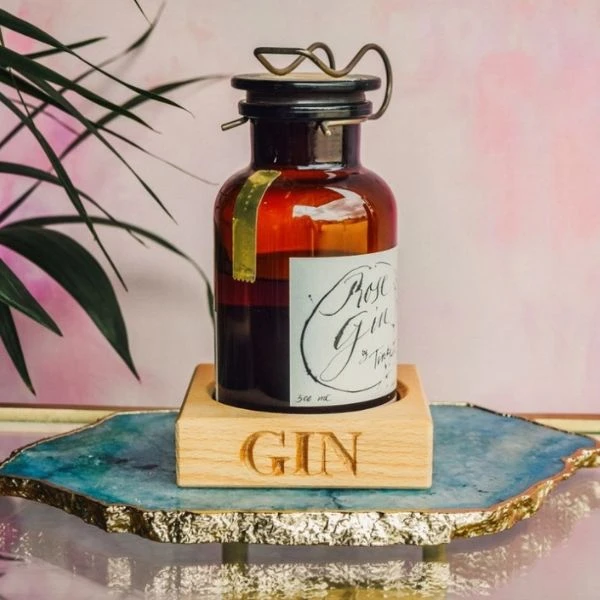 Gin Flaschenhalter aus Birkenholz BW-BTL-STAND-GIN by Culinary Concepts color Svart