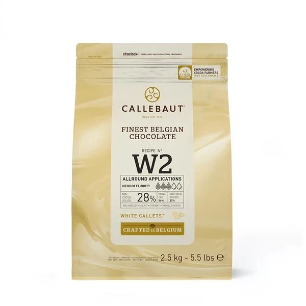 Barry Callebaut Weiße Kuvertüre-Callets 28% 2.5KG 251992 by Barry Callebaut color Svart