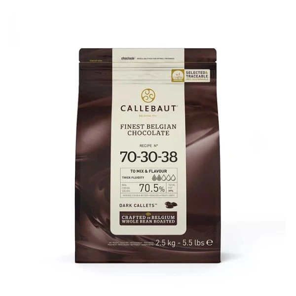 Dunkle Schokoladenkuvertüre Drops 70,5% Barry Callebaut 2,5 kg 61750 by Barry Callebaut color Svart