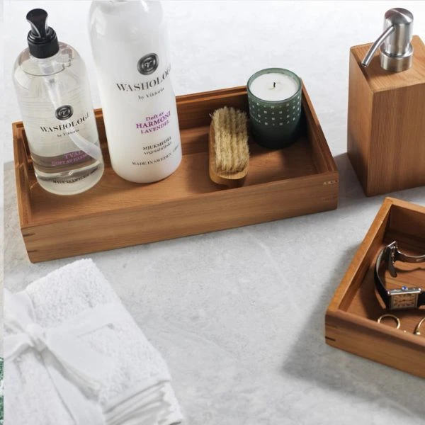 Hinoki Seifenspender HOME 9,75x7x19,3cm 150005 by SCANDINAVIAN HOME color Trä