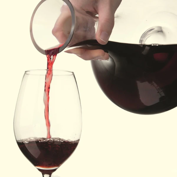 Swirling Vacuvin® Dekantierkaraffe V76010602 by VACUVIN color Svart