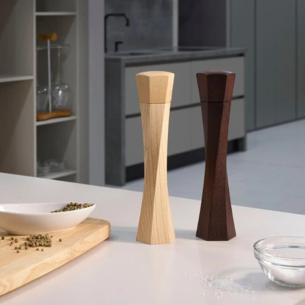 Legnoart TWIST Salz-/Pfeffermühle aus heller Esche, 26 cm LESBLL by Legnoart color Svart