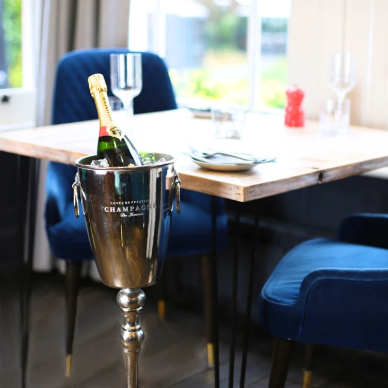 Eleganter Champagnerkühler mit Ständer 40849 by Drink color Svart