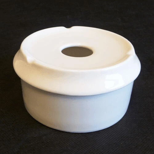 Aschenbecher mit Deckel aus weißem Porzellan Ø10,5 cm 5010324  color Svart