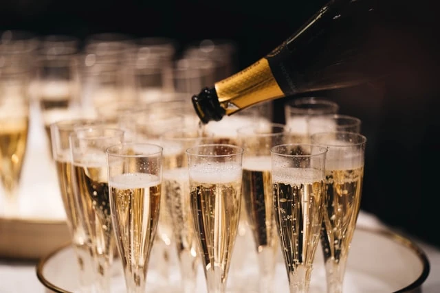 7 Champagnergläser für alle, die Champagner lieben