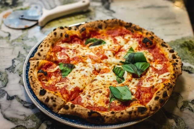 Pizzaofen für den Grill ist der Sommerhit!