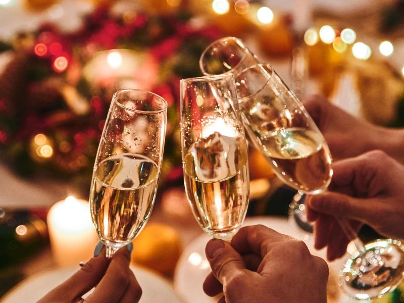 Wie sieht ein echtes Champagnerglas aus?