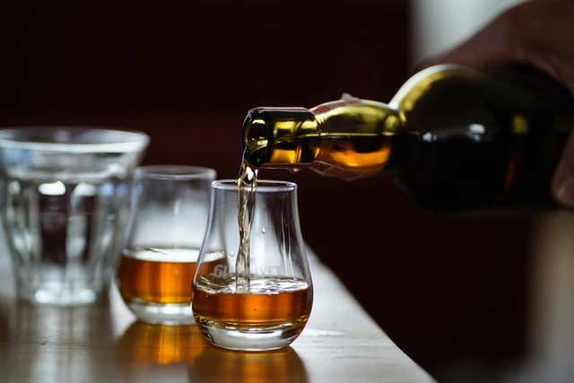 3 Flaschen Qualitäts-Whiskey für die Hausbar