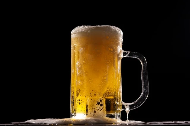 Bierschaum und Biergläser – Holen Sie mehr aus Ihrem Bier heraus