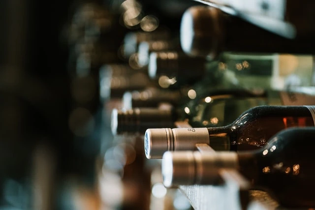 Wie soll ich meinen Wein lagern? – So wählen Sie das richtige Weinregal
