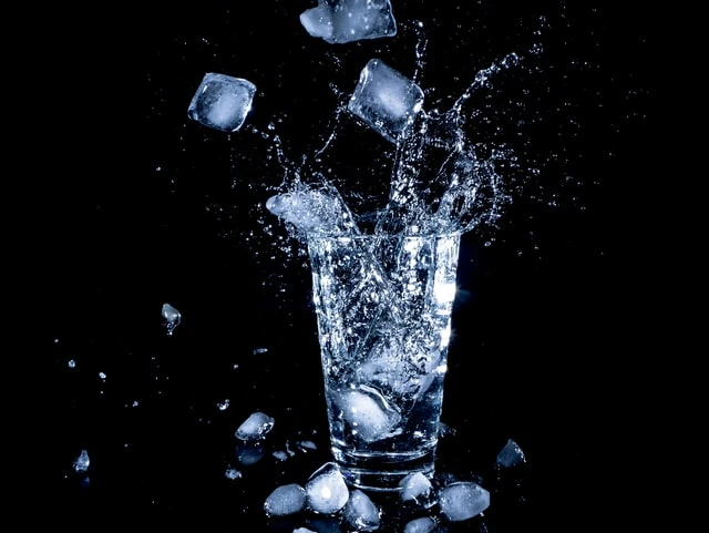 3 gute Eiswürfelmaschinen, die perfekt für die Küche sind