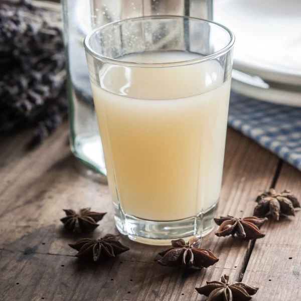 Was ist Pastis? Erfahren Sie mehr über die französische Spirituose